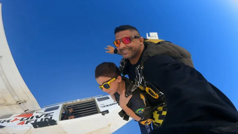 Imagem ilustrativa de Aula de paraquedismo