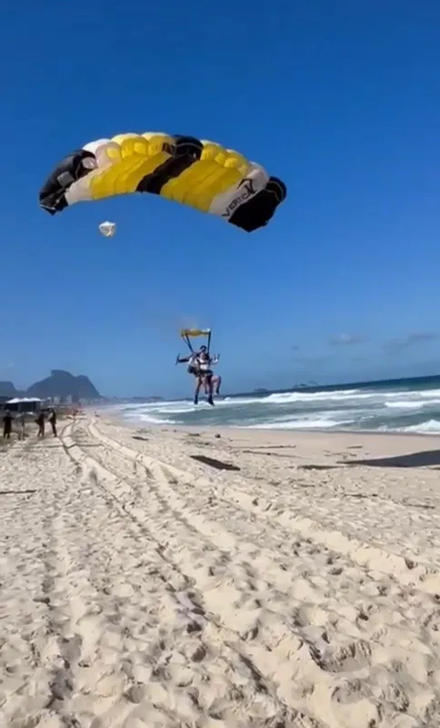 Salto de paraquedas para iniciantes na Barra da Tijuca