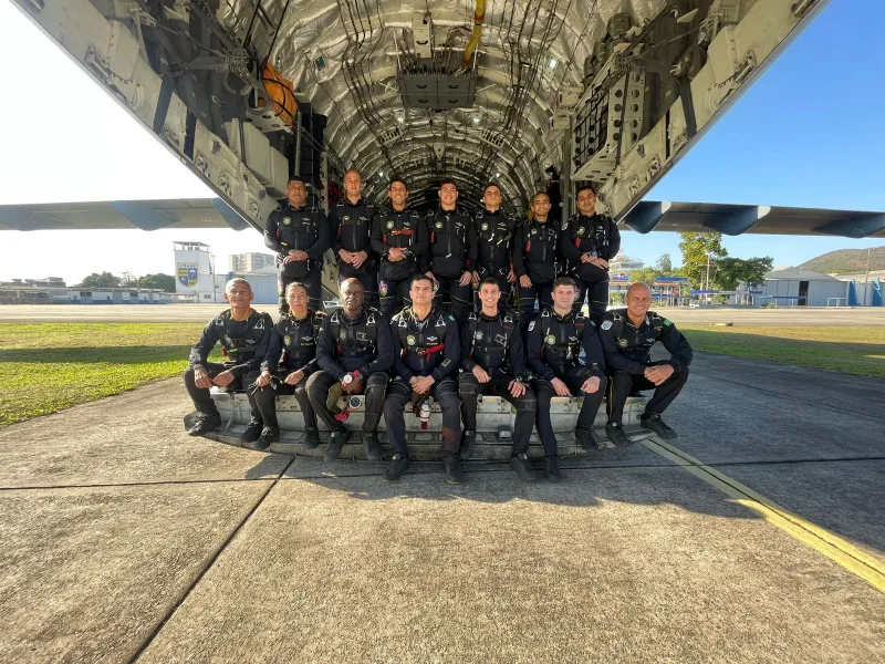 Treinamento de paraquedismo presencial no Rio de Janeiro