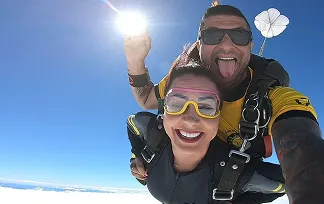 Ilustração da QUEDA LIVRE